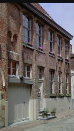 B&B Russell House Brygge Exteriör bild